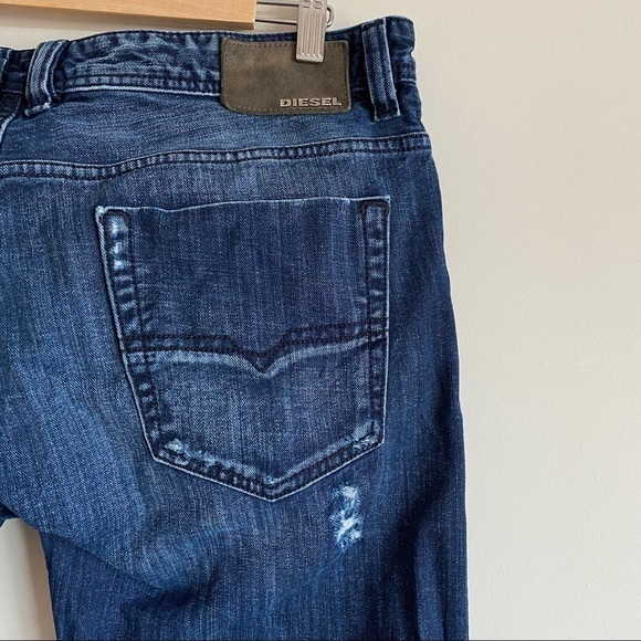 DIESEL VIKER Jeans Wash 008II Straight Leg Distressed Men's size 36 x 31 ITALY - Picture 6 of 13